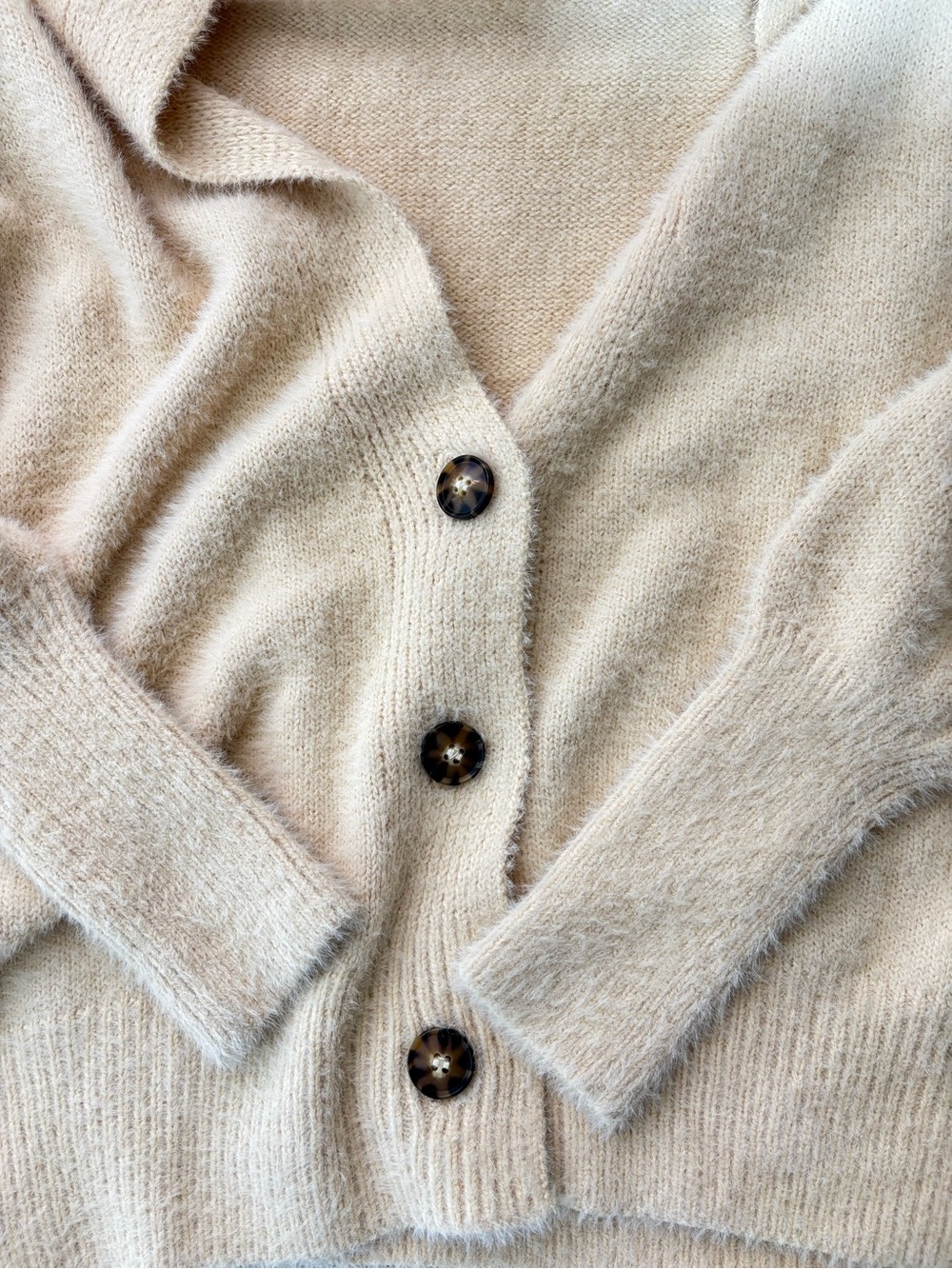 Urban Outfitters Cream Fuzzy Oversized Button Cardigan Sweater Size Small - Picture 5 of 12